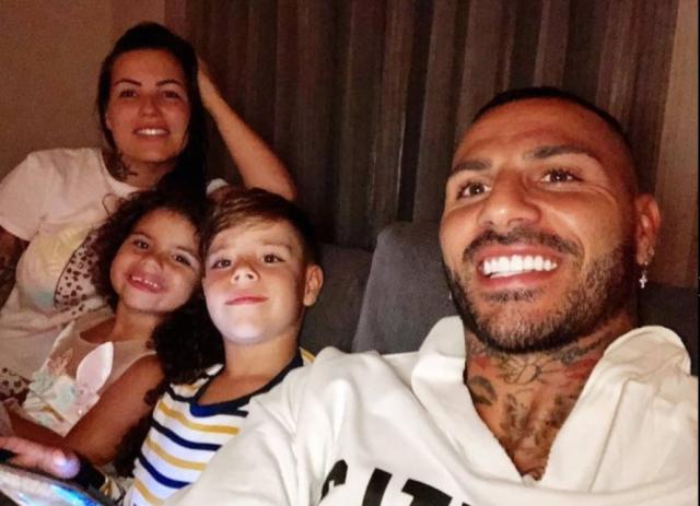 退役夸雷斯马到土耳其植发 观看贝西克塔斯比赛